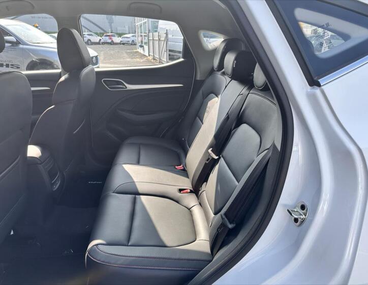 MG ZS 10