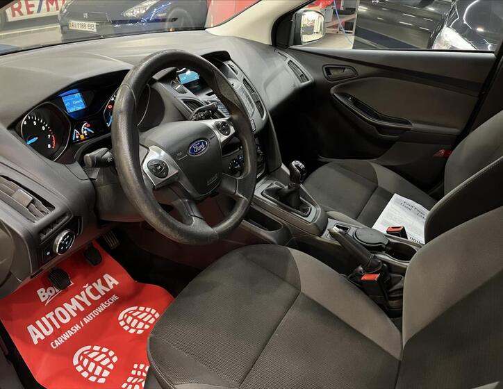 Ford Focus 18