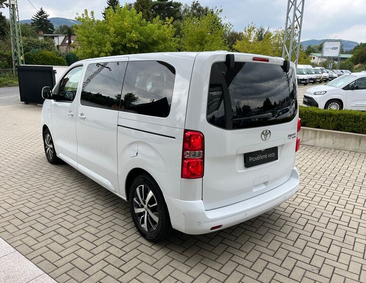 Toyota ProAce Verso 4