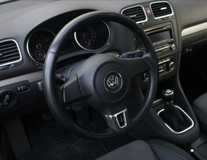 Volkswagen Golf 14
