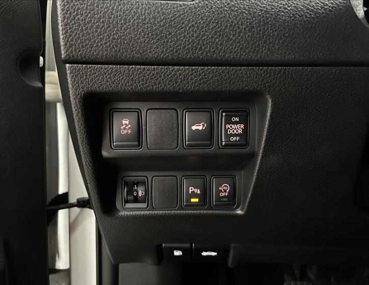 Nissan X-Trail 16