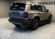 Toyota Land Cruiser 2