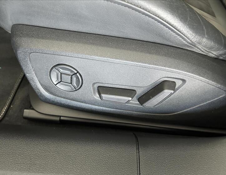Audi A6 32