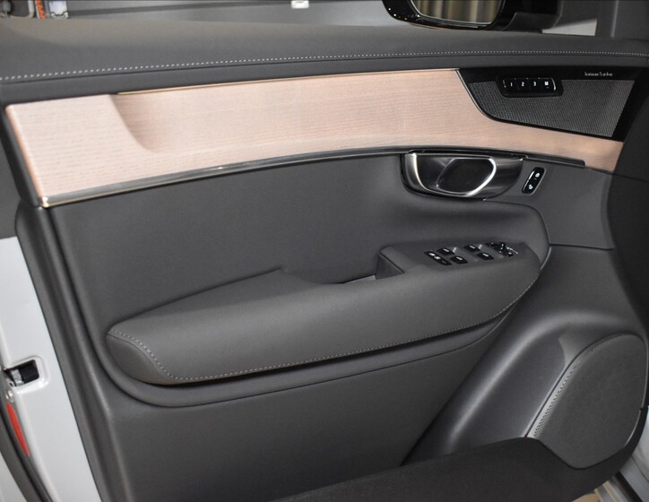 Volvo XC90 19