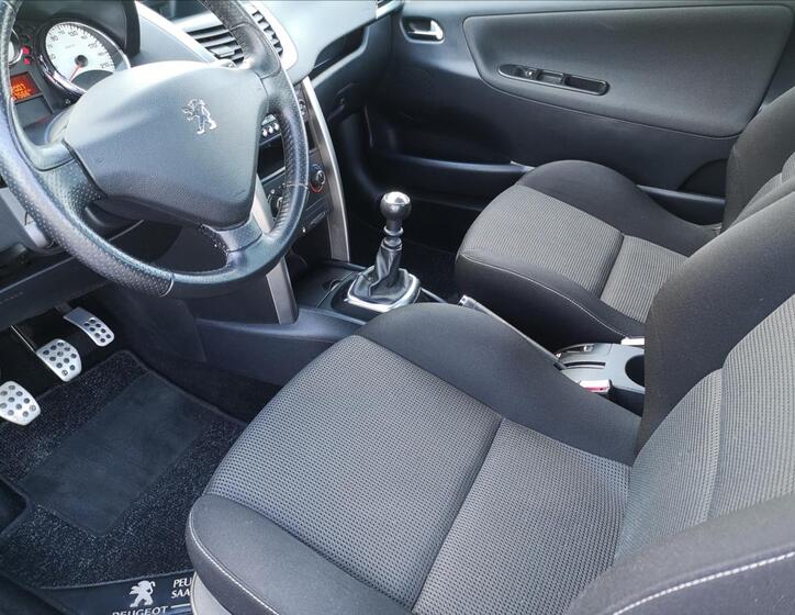 Peugeot 207 9
