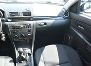 Mazda 3 13
