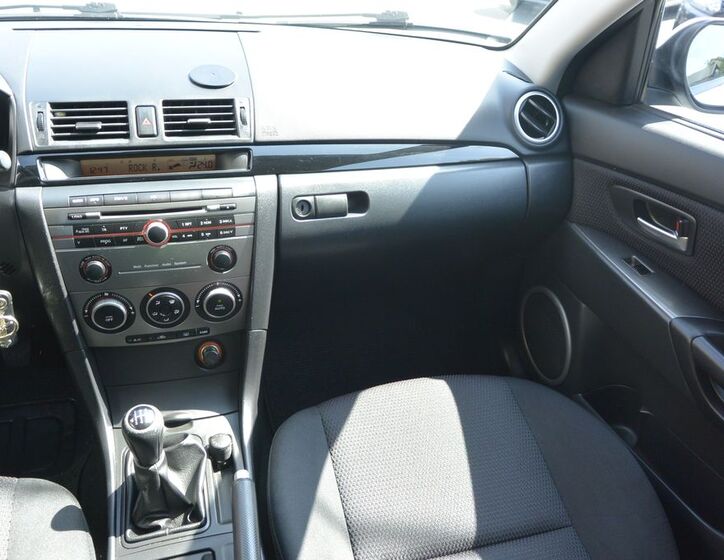 Mazda 3 13