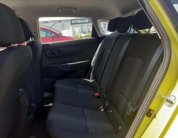 Hyundai i20 10