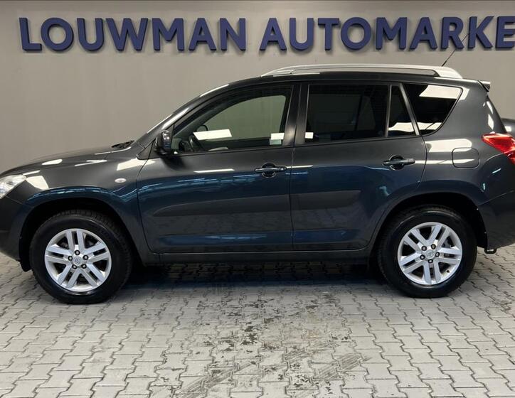 Toyota RAV4 3