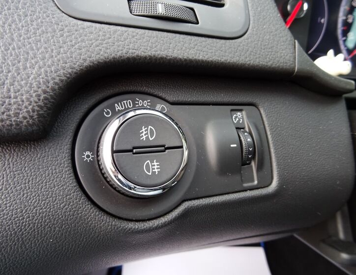 Opel Insignia 14