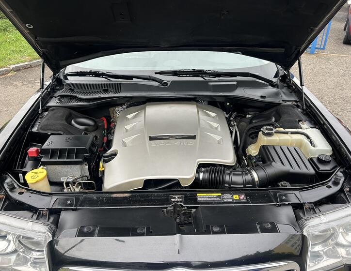 Chrysler 300C 52