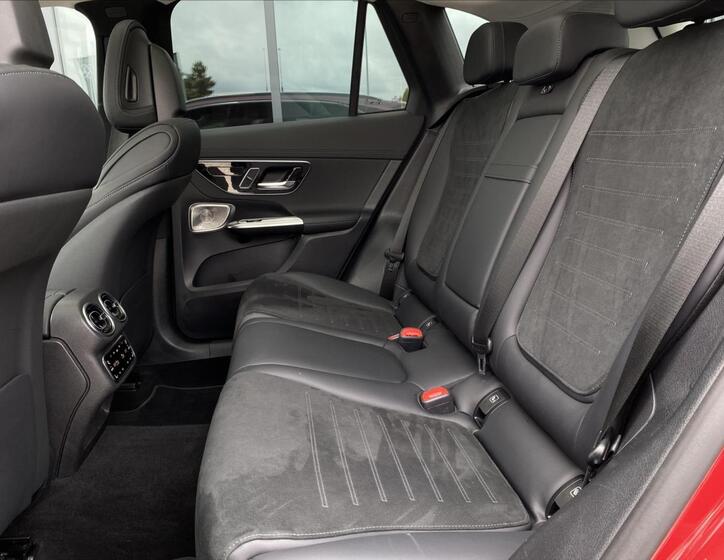 Mercedes-Benz GLC 11