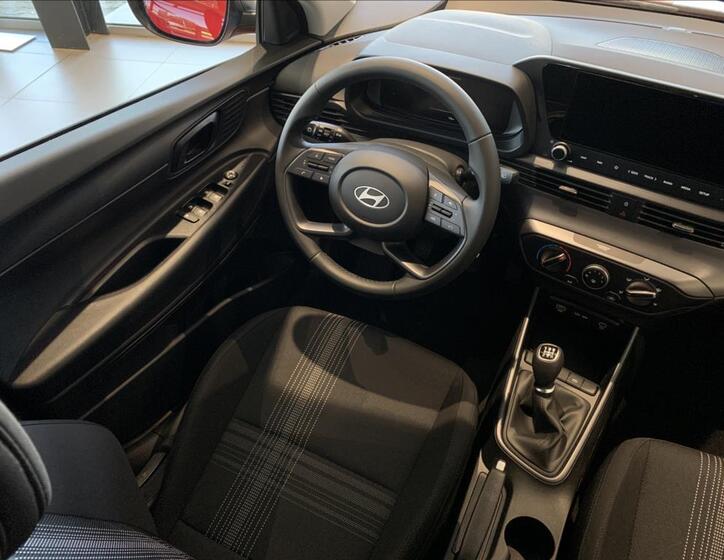 Hyundai i20 16