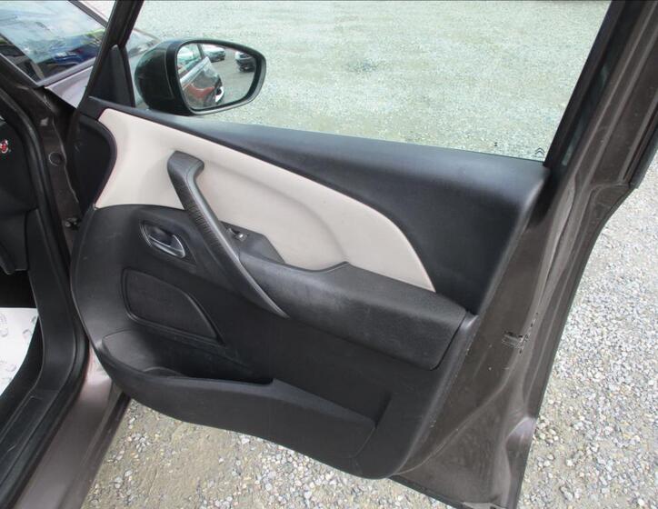 Citroën C4 Picasso 9