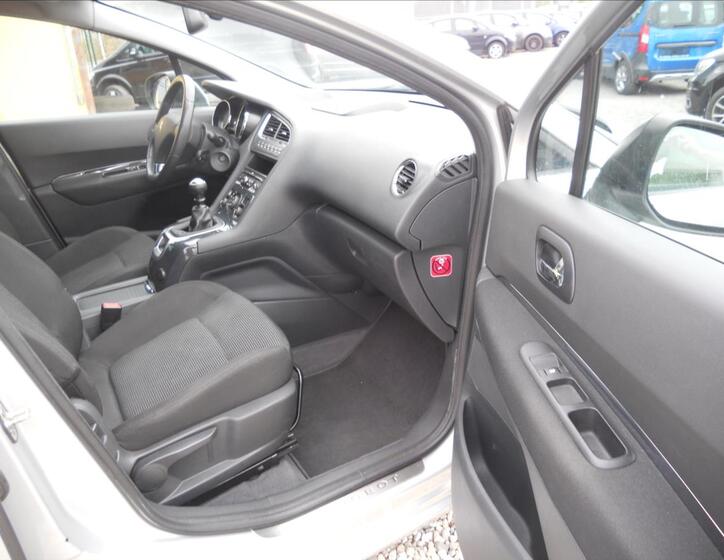 Peugeot 5008 19