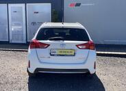 Toyota Auris 5