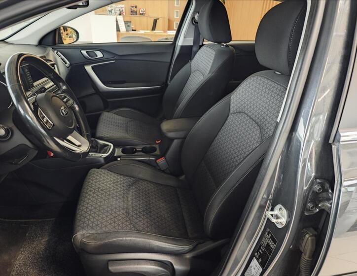 KIA Ceed 12