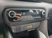 Toyota Yaris 24