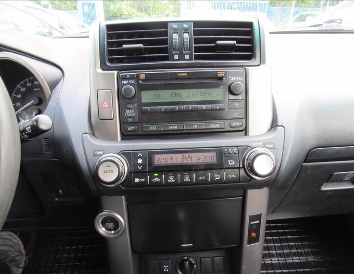 Toyota Land Cruiser 15