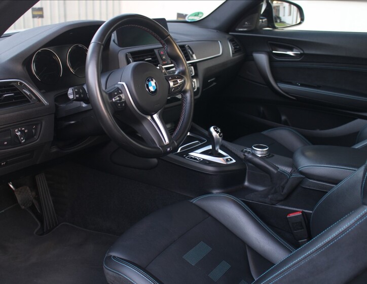 BMW M2 24