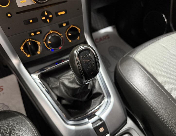 Opel Antara 13