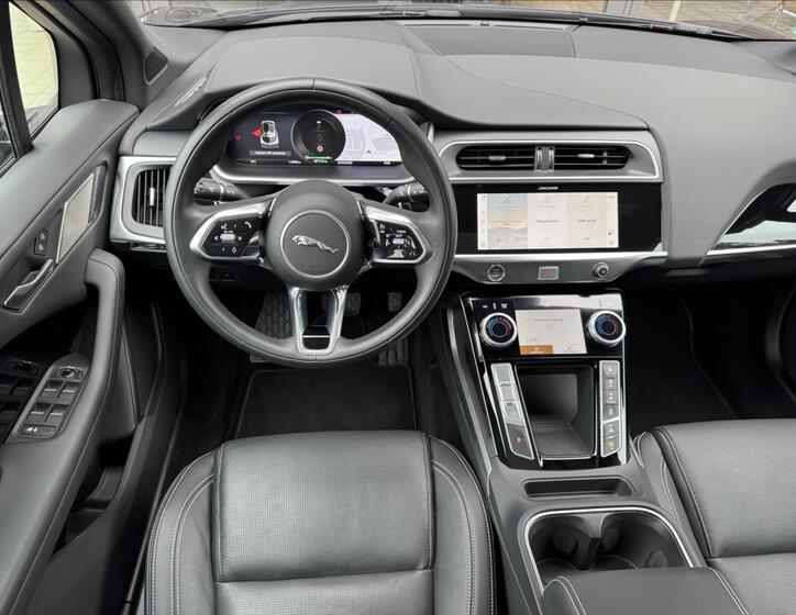 Jaguar I-Pace 19