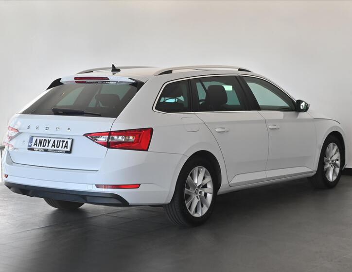 Škoda Superb 3