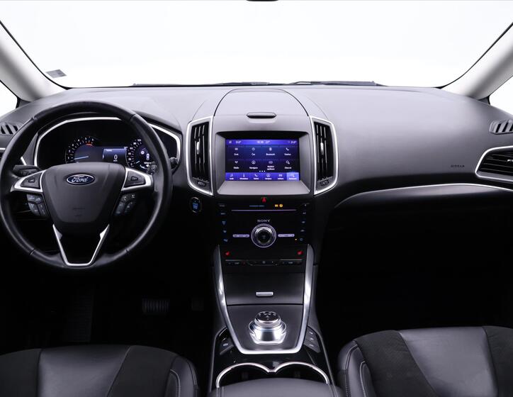 Ford Galaxy 37