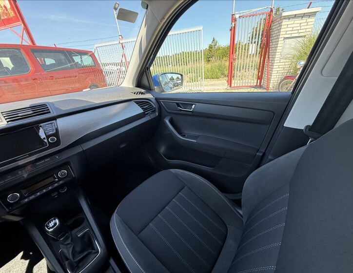 Škoda Fabia 23