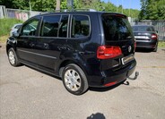 Volkswagen Touran 6