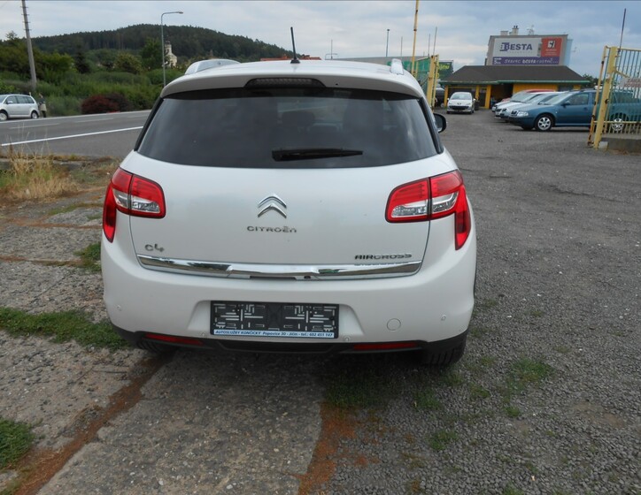 Citroën C4 Aircross 8