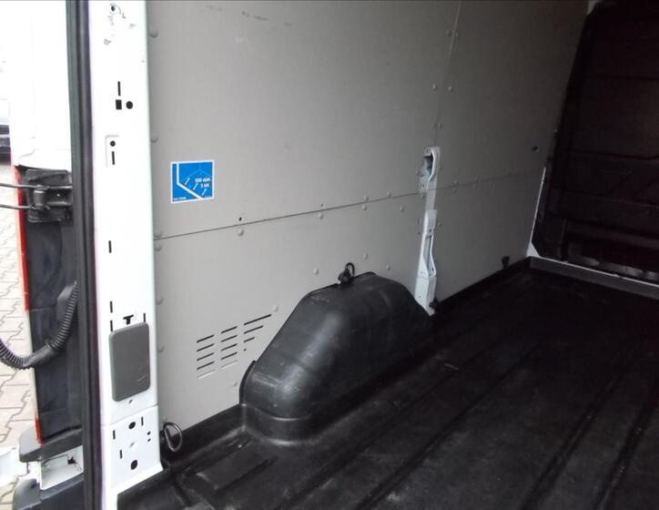 Ford Transit 14