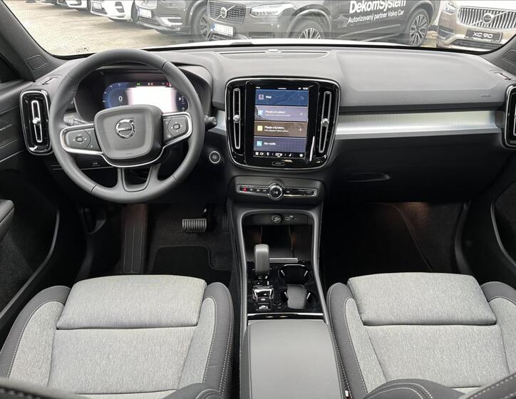 Volvo XC40 14