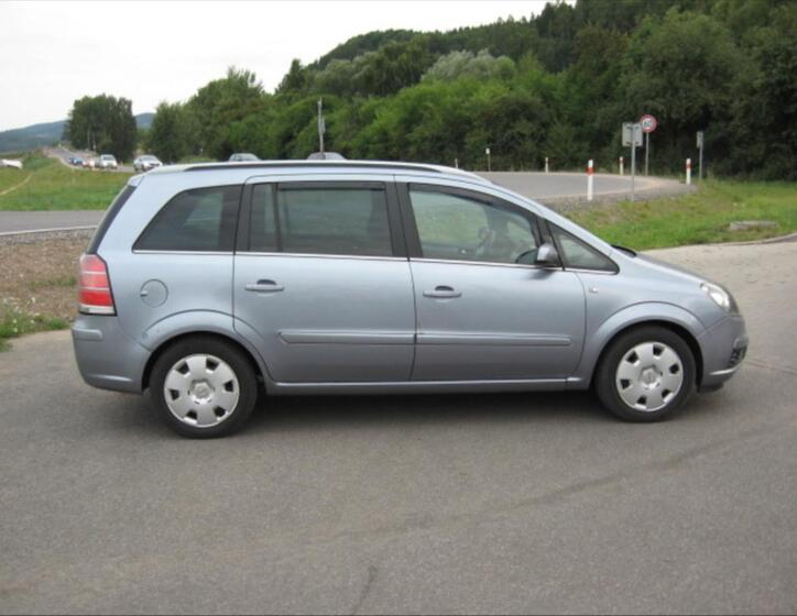 Opel Zafira 5