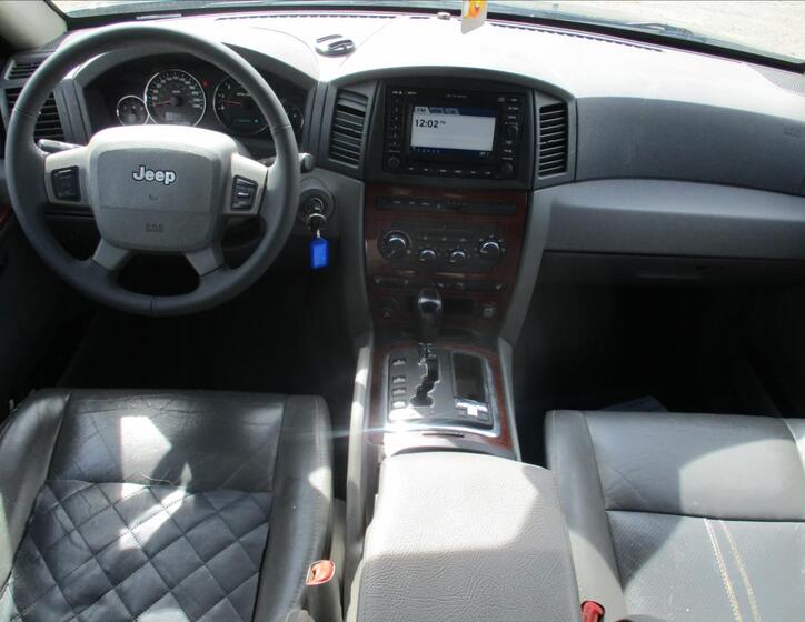 Jeep Grand Cherokee 11