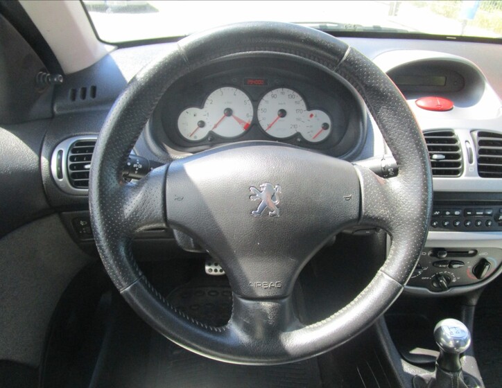 Peugeot 206 8