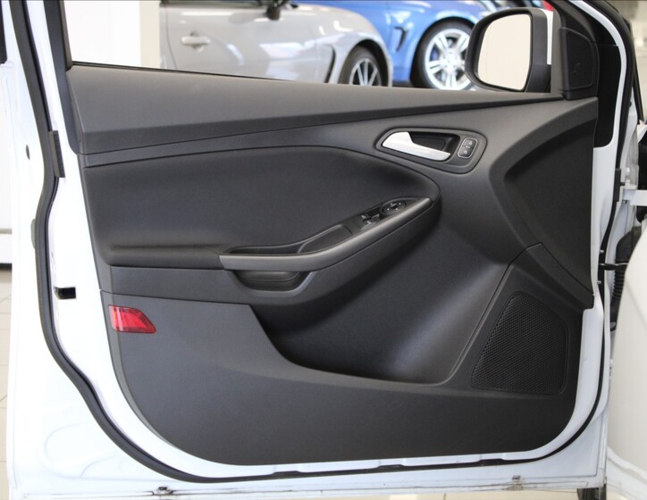 Ford Focus 14