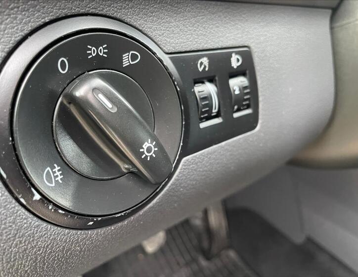 Volkswagen Touran 16