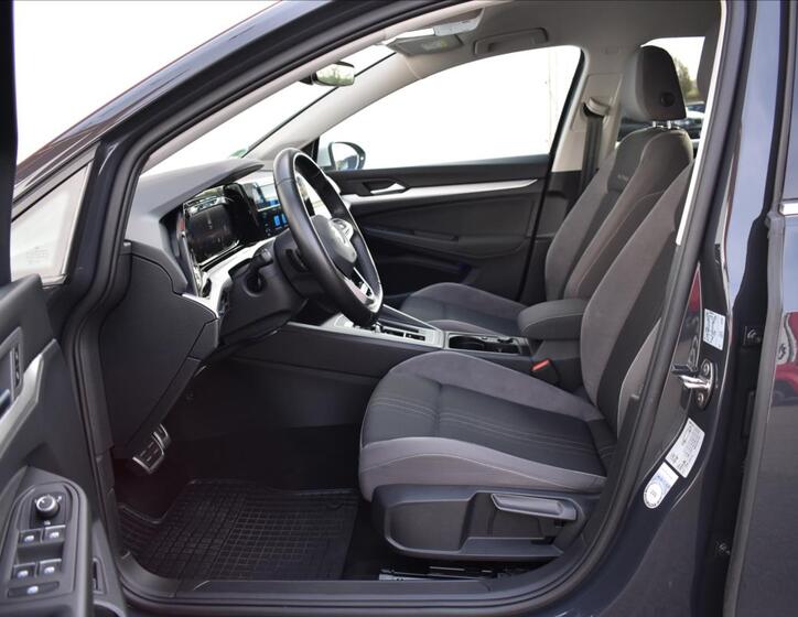 Volkswagen Golf 23