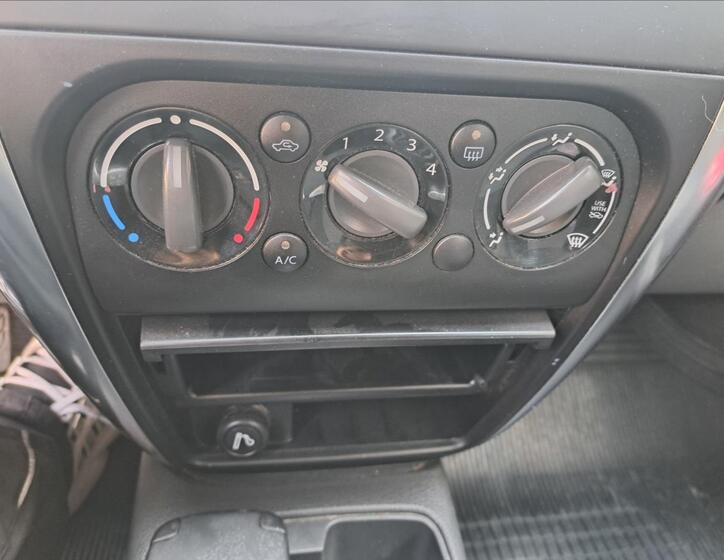 Suzuki SX4 23