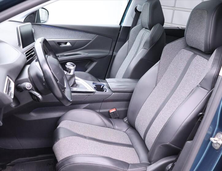 Peugeot 5008 11