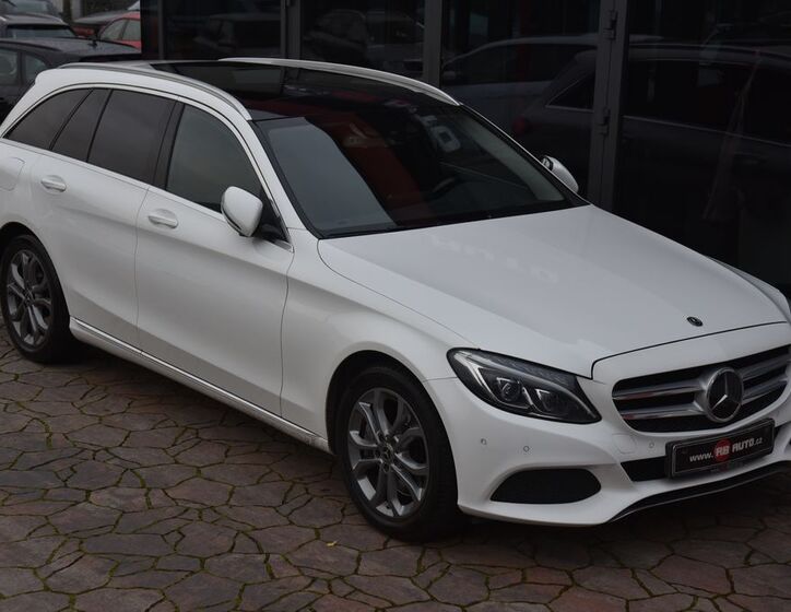 Mercedes-Benz Třídy C 52