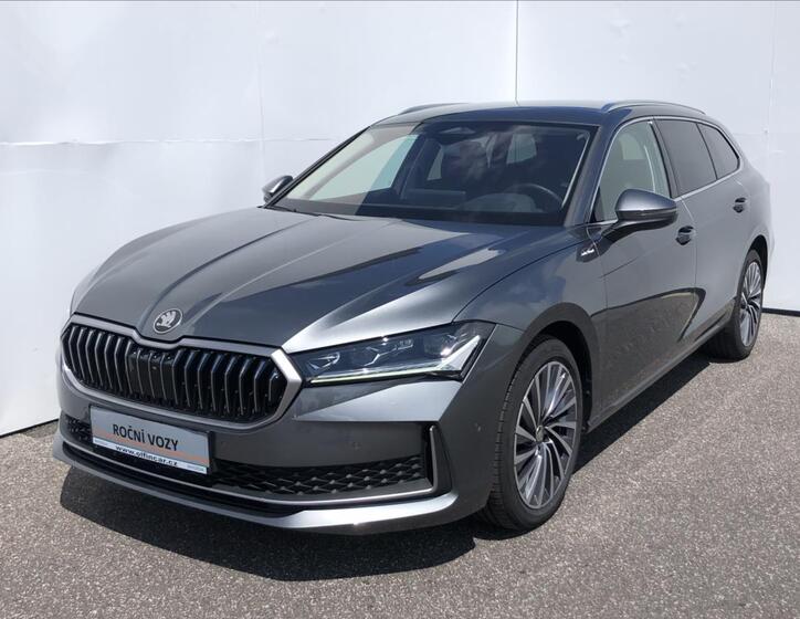 Škoda Superb 1