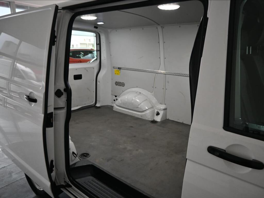 Volkswagen Transporter 26