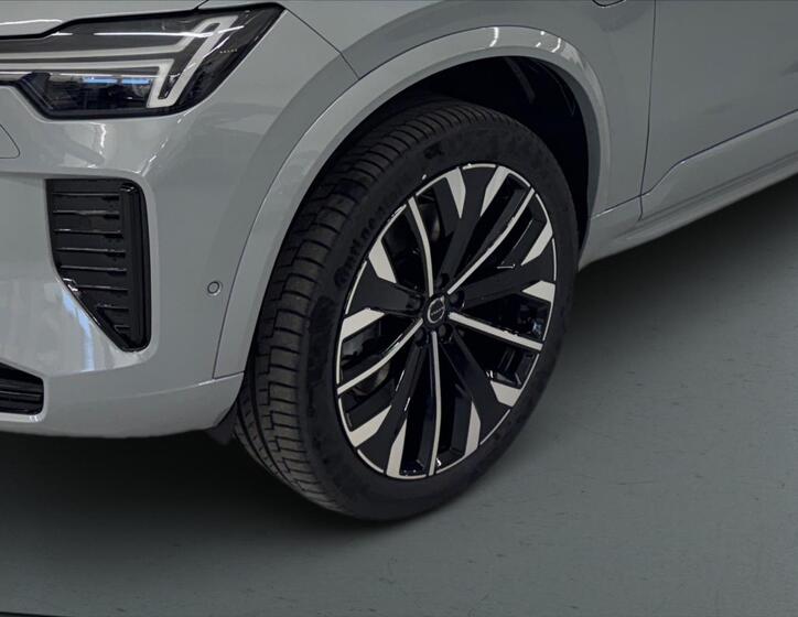 Volvo XC90 6