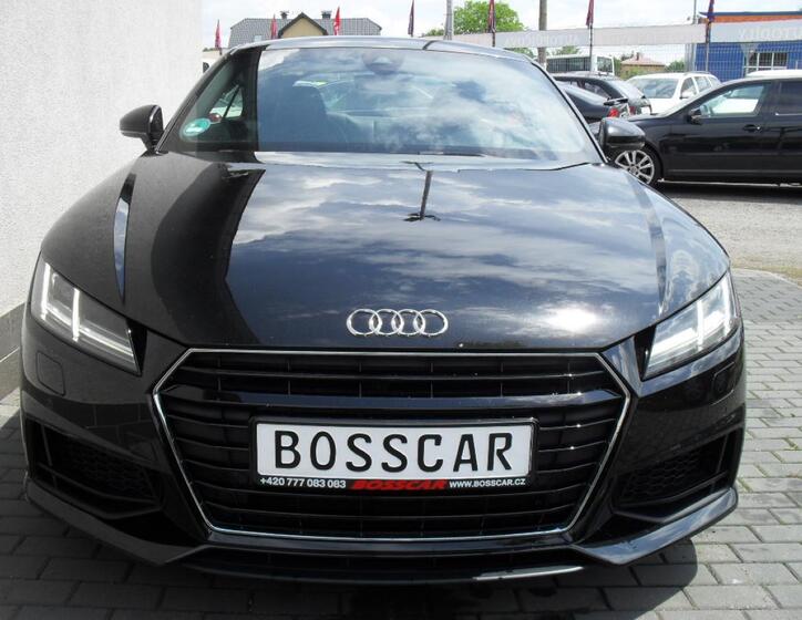 Audi TT 8