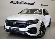 Volkswagen Touareg 1