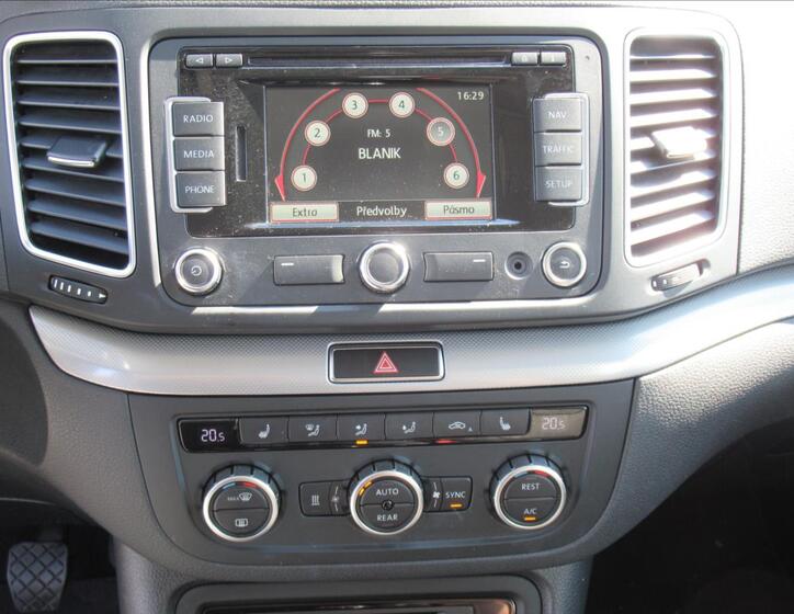 Volkswagen Sharan 11