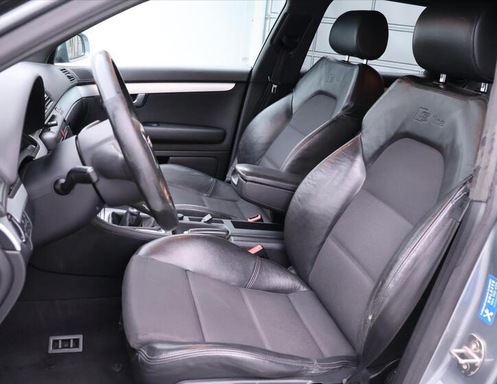 Audi A4 12