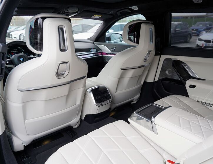 BMW Řada 7 35
